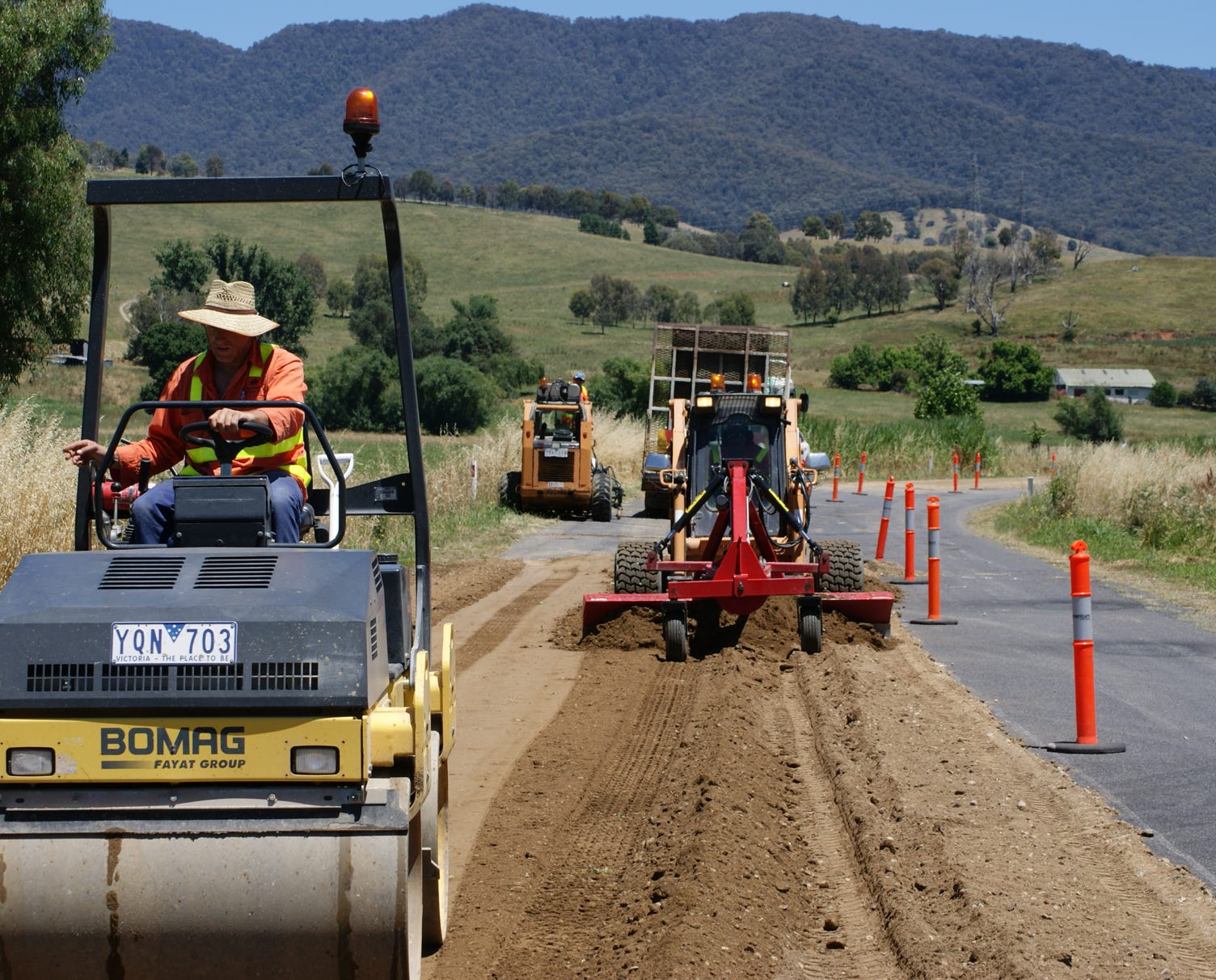 Sealed road repairs with PolyCom Stabilising Aid 